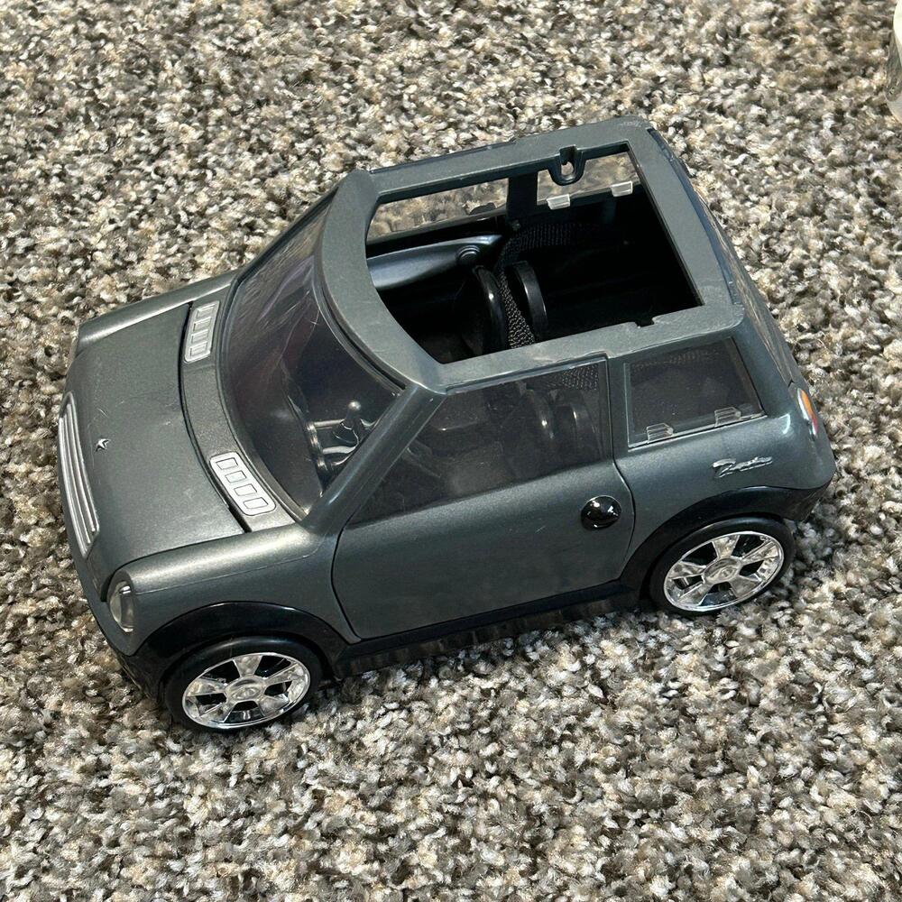 MGA LIL Mini Bratz Grey Silver Small Plastic Toy Doll Play Car